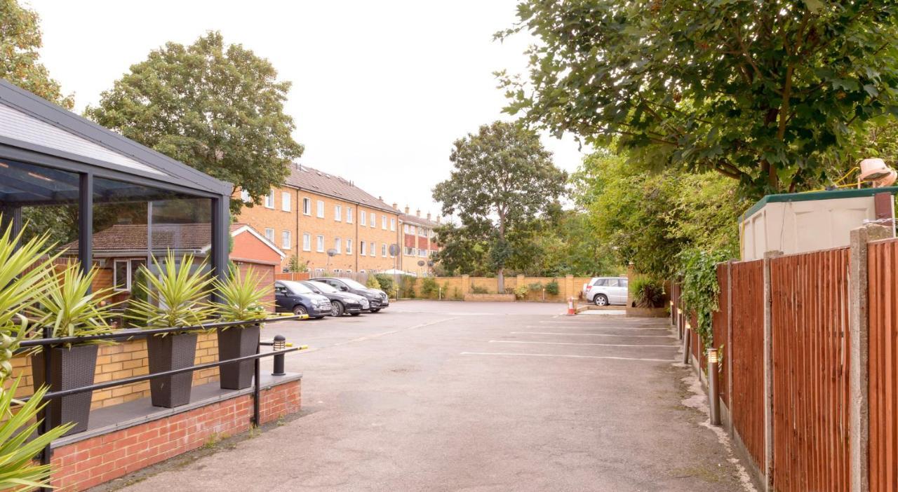 Imperial Guest House Ltd. Hounslow Extérieur photo