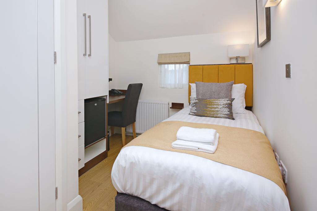 Imperial Guest House Ltd. Hounslow Chambre photo