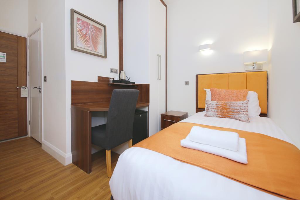Imperial Guest House Ltd. Hounslow Chambre photo
